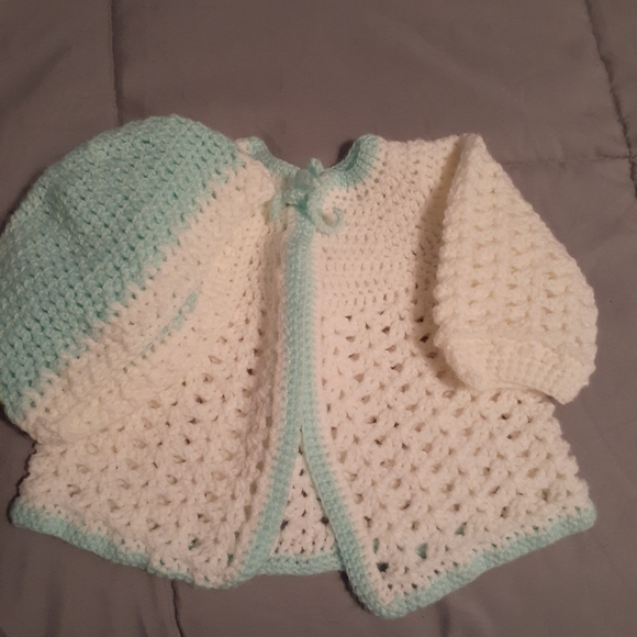 Clothes - Picture 4 of 6